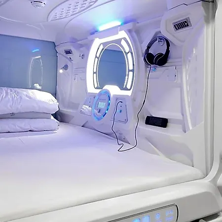 Capsule Vandrerhjem Tallinn