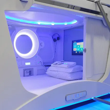 ホステル Capsule *