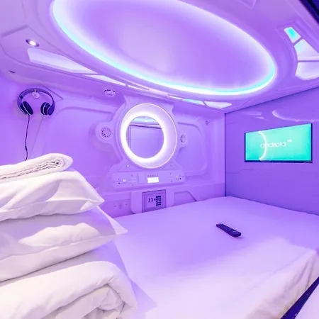 Capsule ホステル タリン
