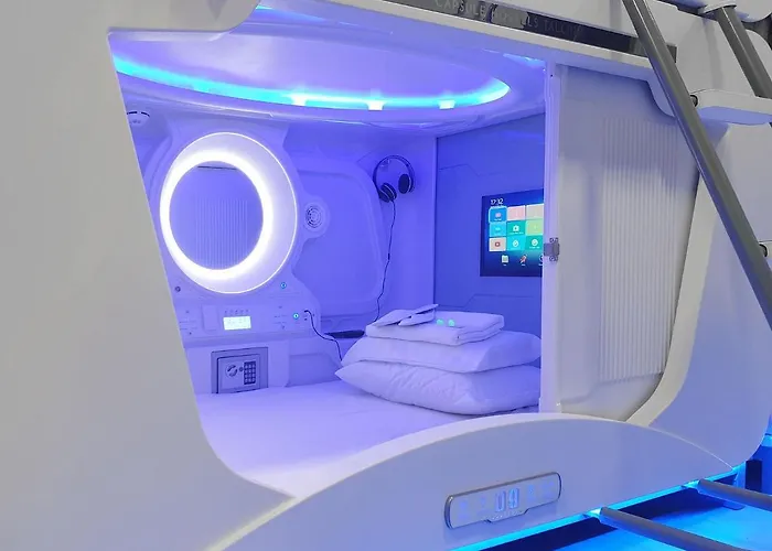 Hostel Capsule *