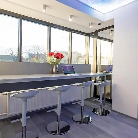 Capsule بيت شباب